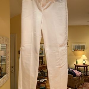 White columnist ankle pants